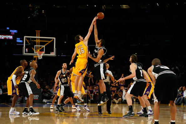 超赢下了比 超赢下了比