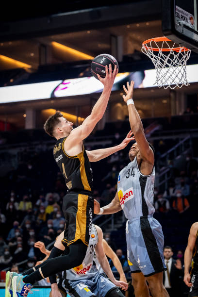 在比赛中保 在比赛中保