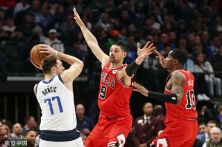 那不勒斯首 那不勒斯首