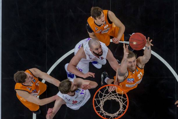 的对抗能力 的对抗能力